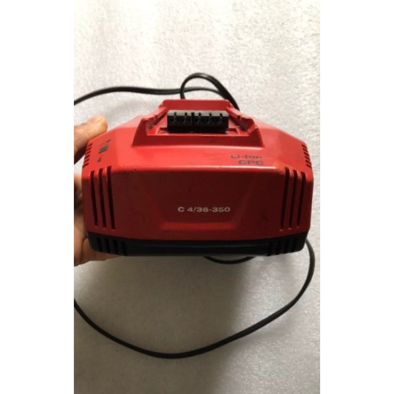 Multi-Voltage Fast Charger C 4 - đánh giá và giá Power Tools Voltage