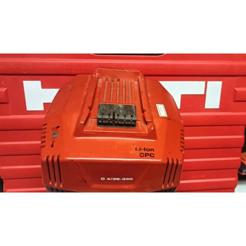 Multi-Voltage Fast Charger C 4 - đánh giá và giá Power Tools Voltage